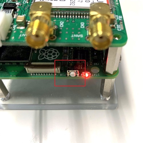 Raspberry Pi 5 の電源ボタン